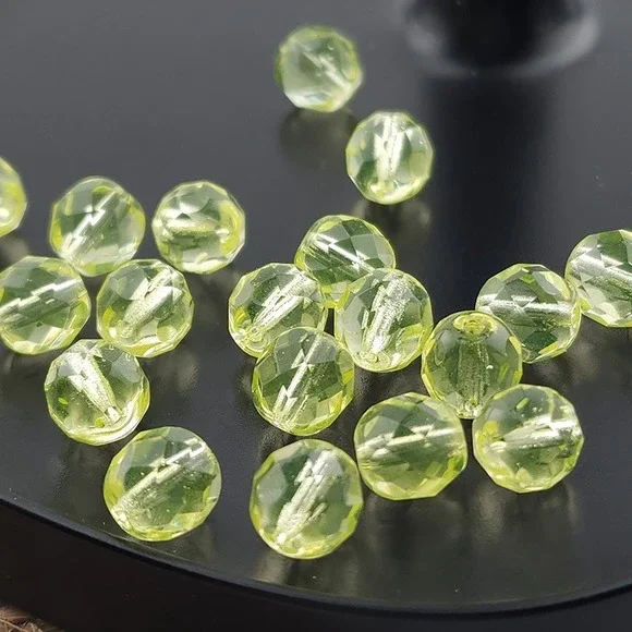 20pcs Vaseline Uranium 8MM Glass Beads UV Light Reactive Firepolish Czech Glass - Picture 3 of 8